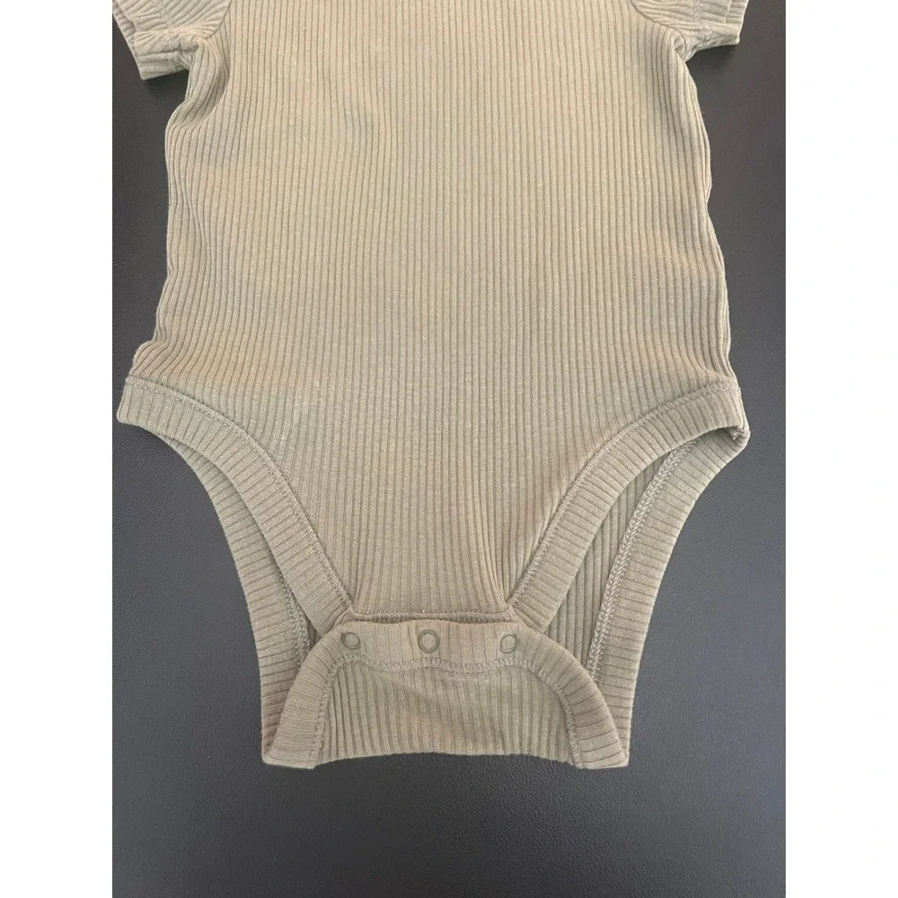 Old Navy Ribbed Short Sleeve Bodysuit Sage Green 6-12M Baby Onesie (0958)